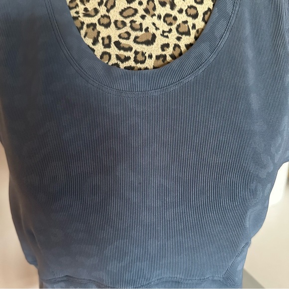 Move Theology Ribbed Contour Tank Size XL Blueish Gray - Picture 4 of 11